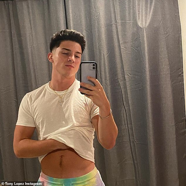 armando garza jr add tony lopez nude photo