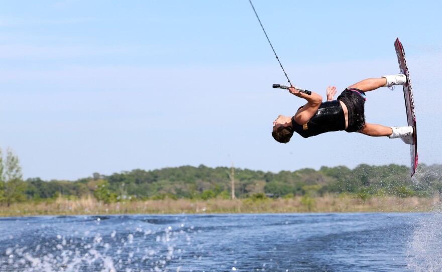 avinash das add nude wakeboard photo