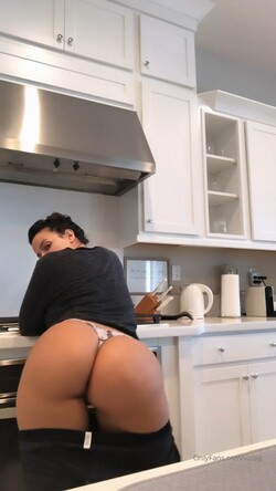 damon powell add vida guerra onlyfans leaked photo