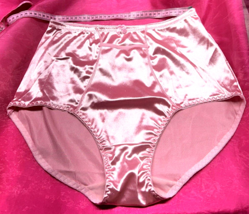 danson yeo add wet satin panties image