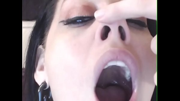 alexis dela rosa add cumming in nose photo