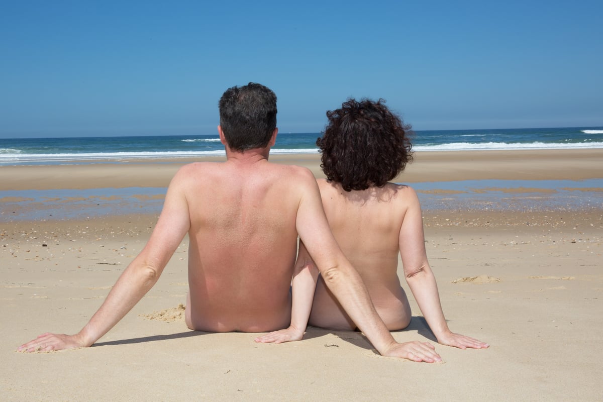 amy snedeker add nude beach european photo