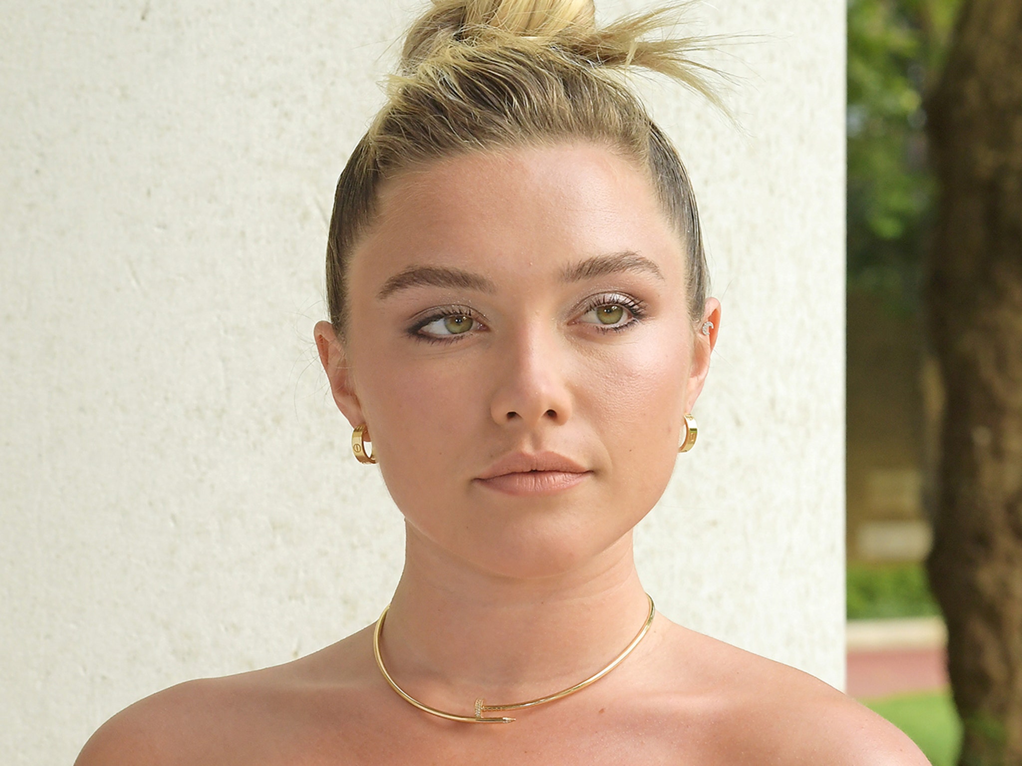 berlyn mongaya add florence pugh boobs naked image