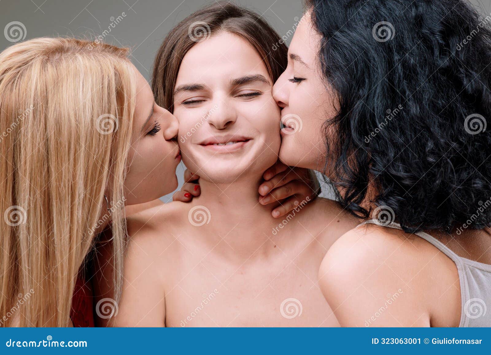 andy schulze add big breasted lesbians kissing image