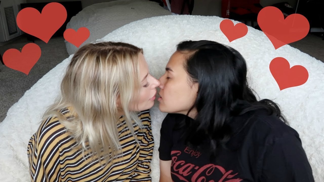 anne tiong add corinna kopf lesbian photo