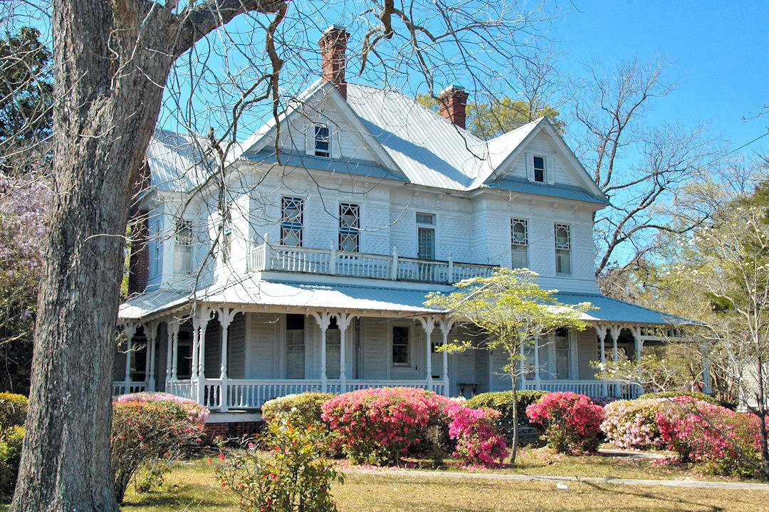 alan whiteaker add james deen house photo