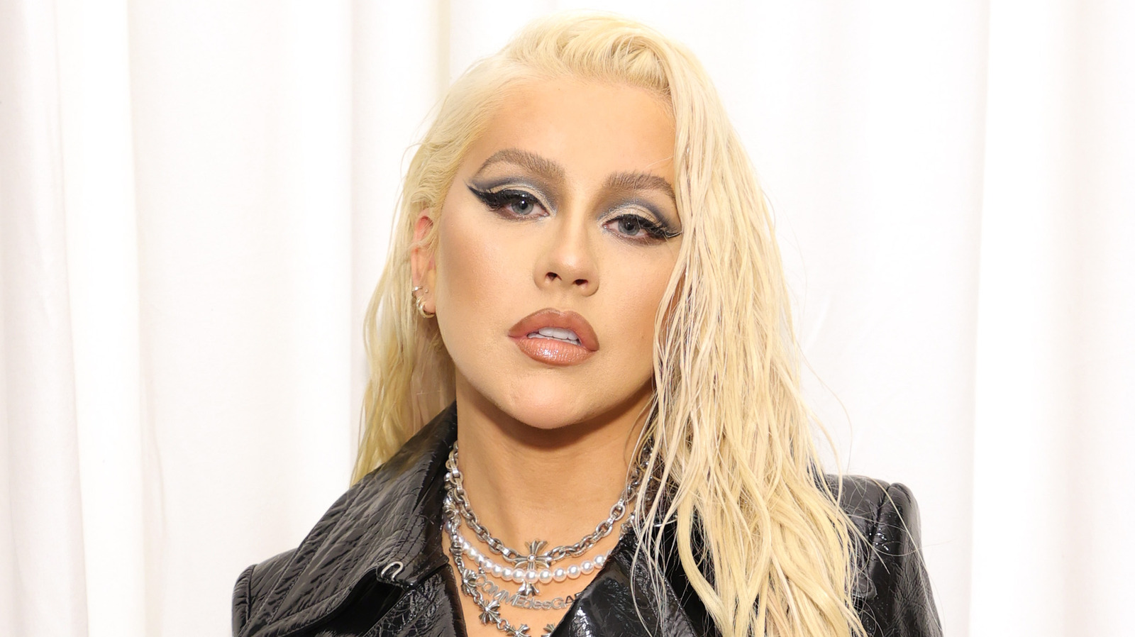 aaron strauch add naked pictures of christina aguilera image