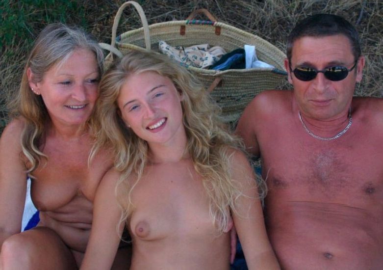 angela saar add naked with mom and dad photo