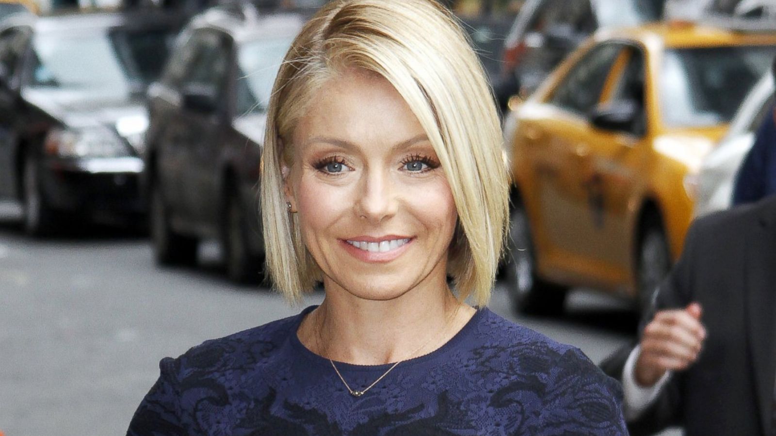 arousha shahin add nude pictures of kelly ripa photo